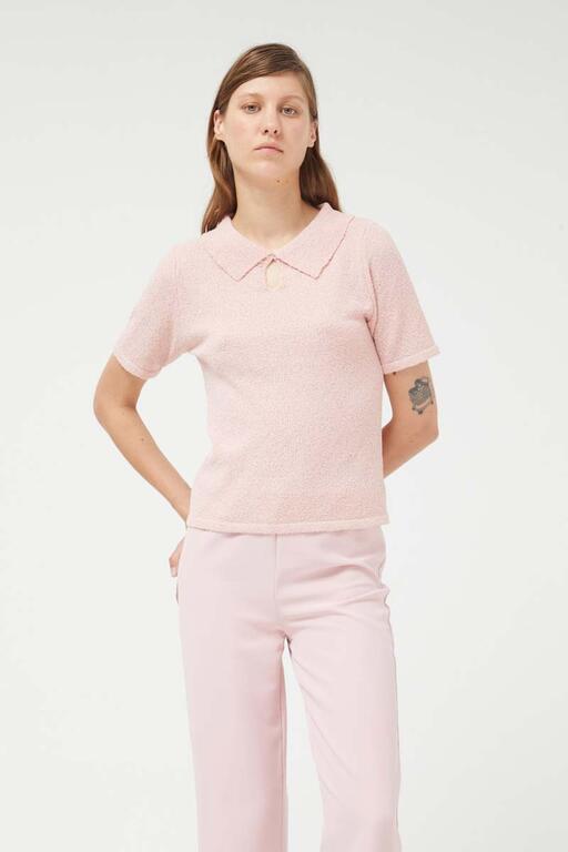 Maglia polo in filato rosa chiaro