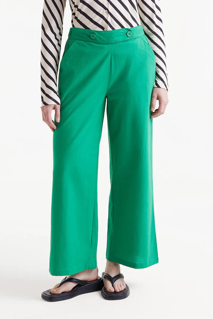 Pantaloni dritti verdi abbottonati