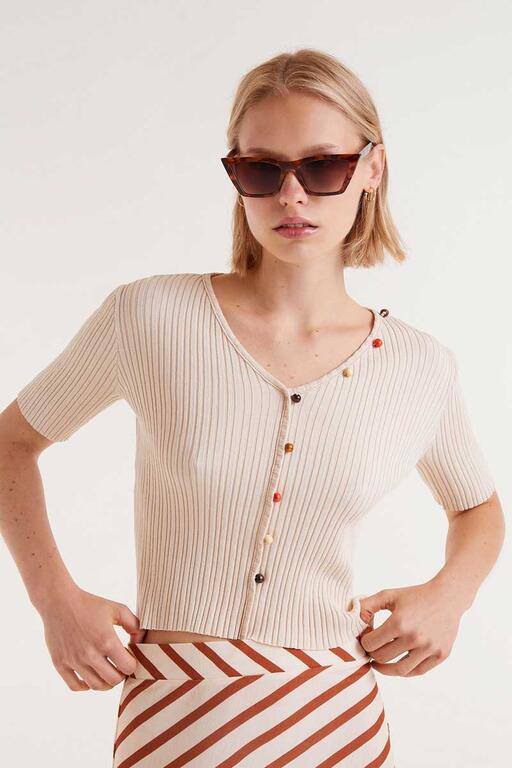 Top a coste con perline beige