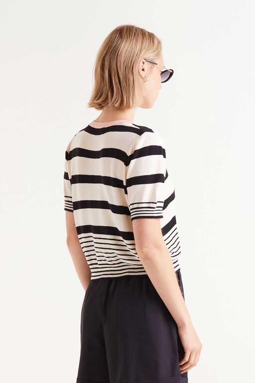 Maglia a maniche corte a righe nere