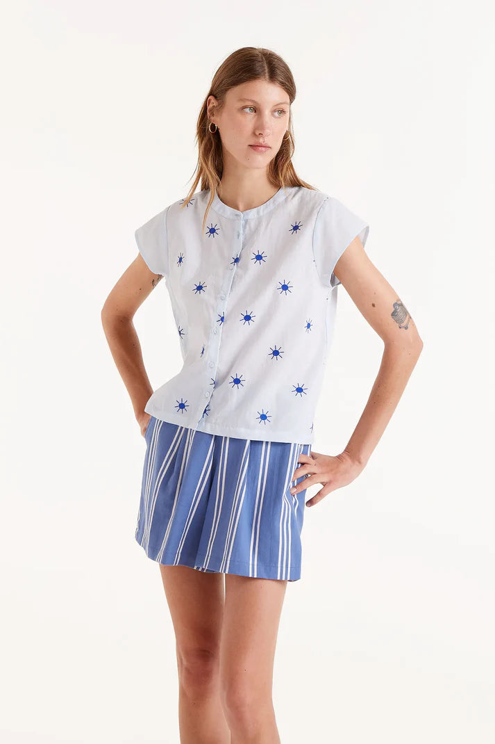 Camicia con colletto alla coreana con soli blu