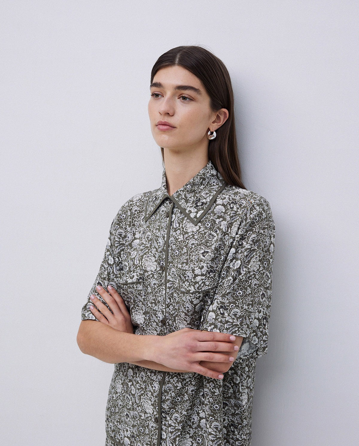 Camicetta khaki floreale