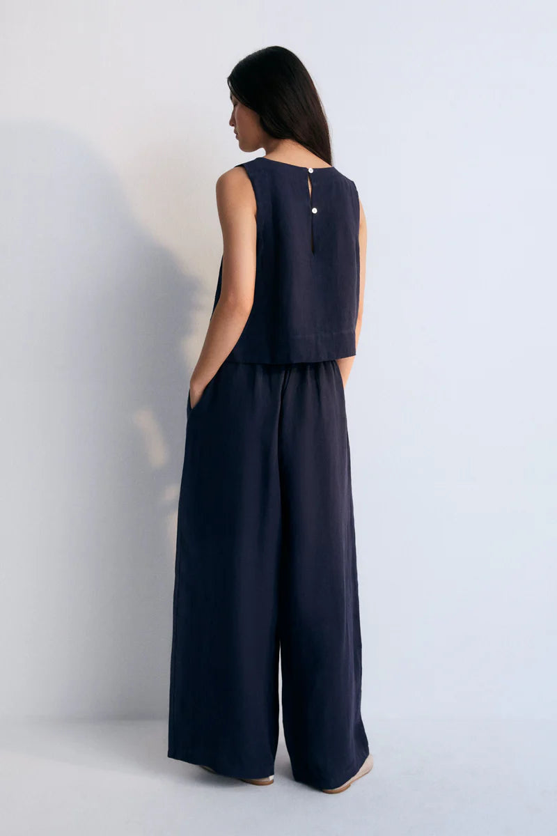 Hera top navy