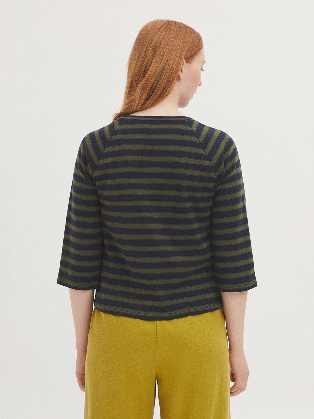 Maglia scollo tondo a righe