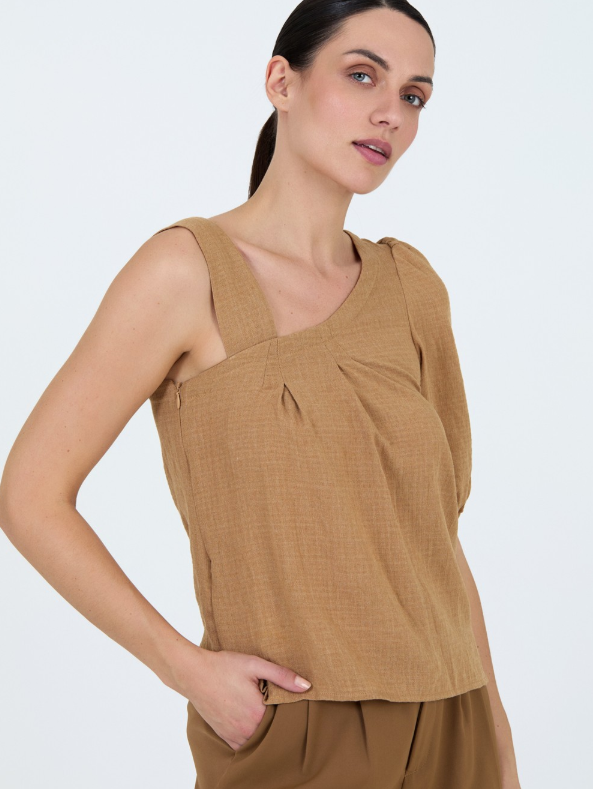 Top asimmetrico monospalla in tessuto con texture