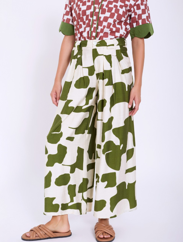 Pantalone abstract