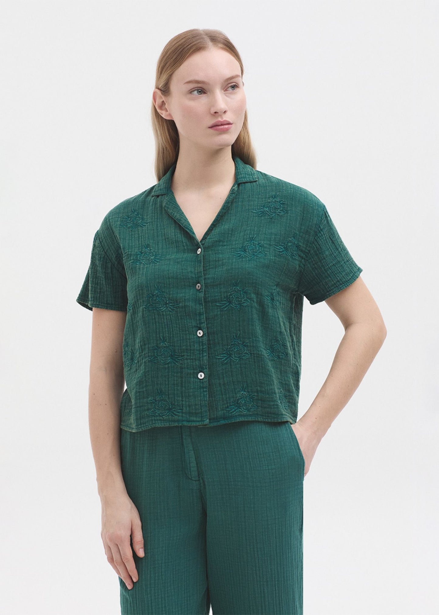 Camicia ricamata in cotone