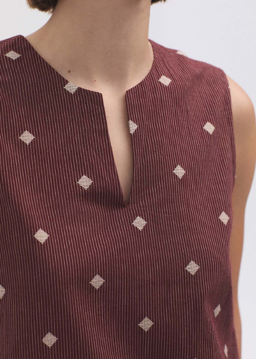 Top diamond jacquard