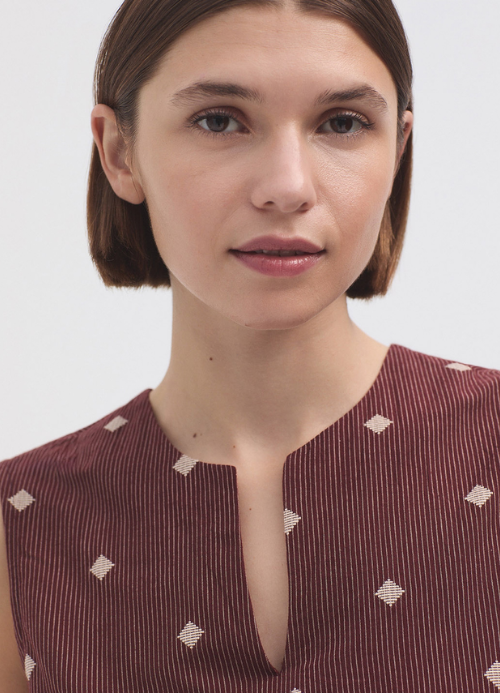 Top diamond jacquard
