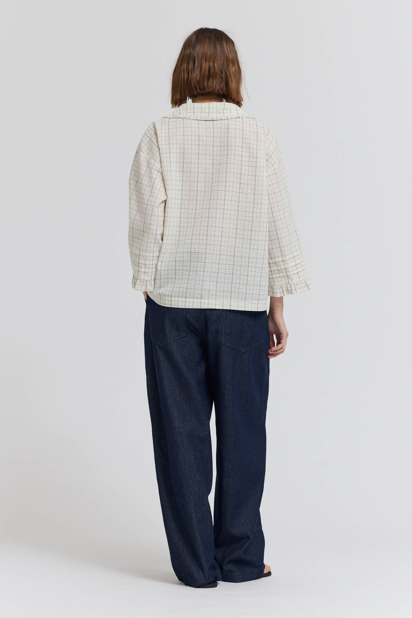 42150HS - CAMICIA A MANICHE CON PIEGHE A BALZA A QUADRI