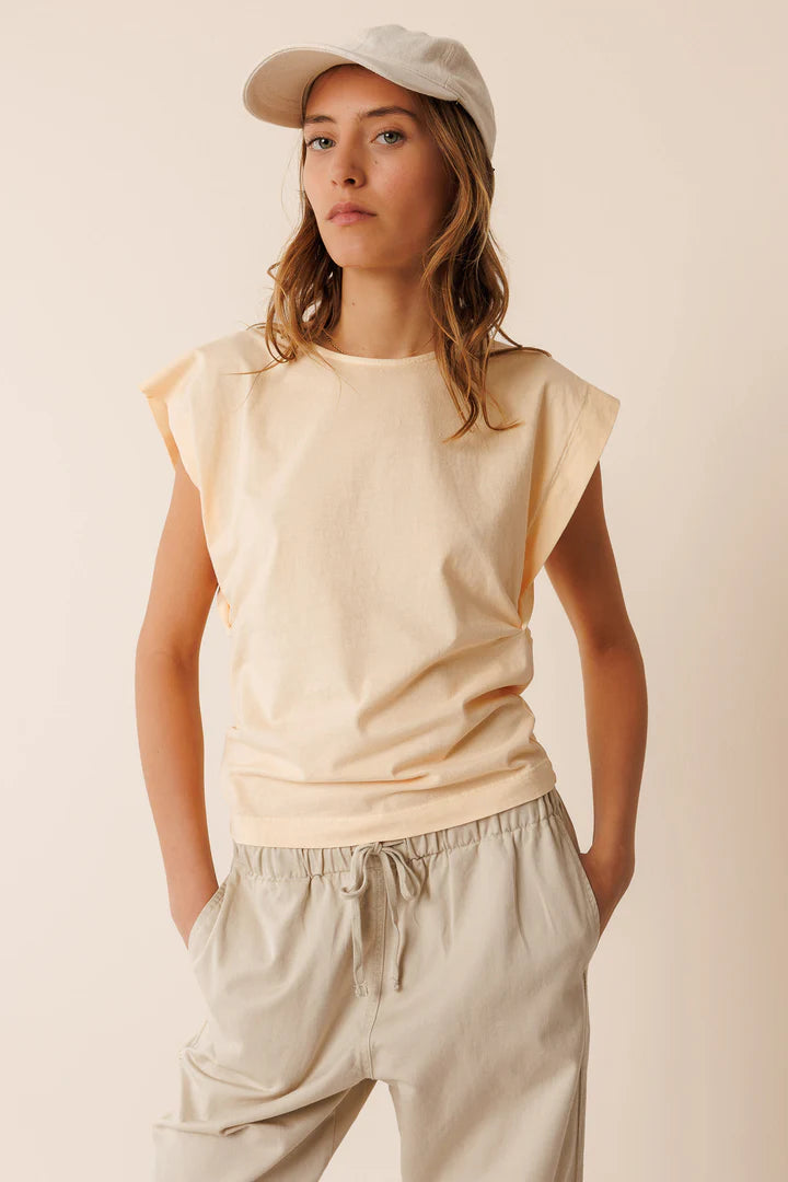 T-shirt smanicata