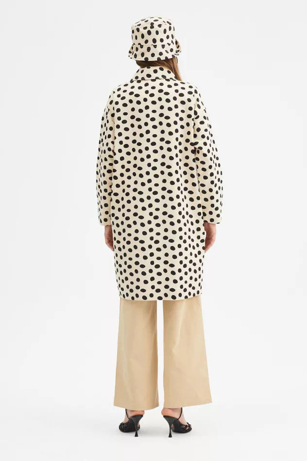 Impermeabile diritto con fantasia a pois Black&White