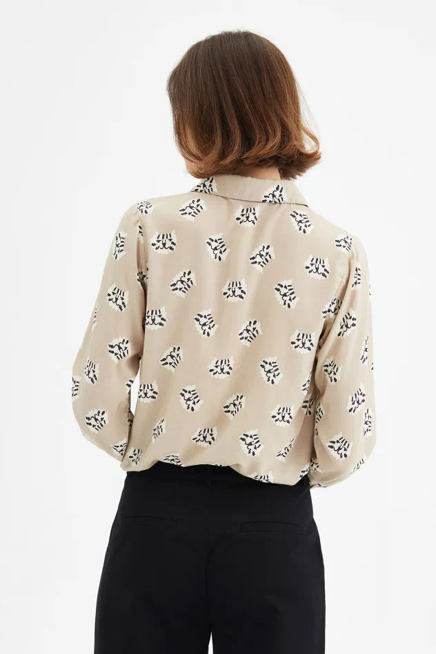 Camicia in viscosa LENZING™ ECOVERO™ con fantasia ad animali