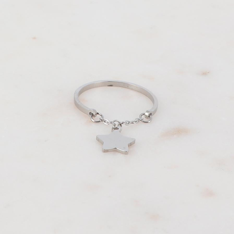 Anello regolabile con maglia in catena e ciondolo stella