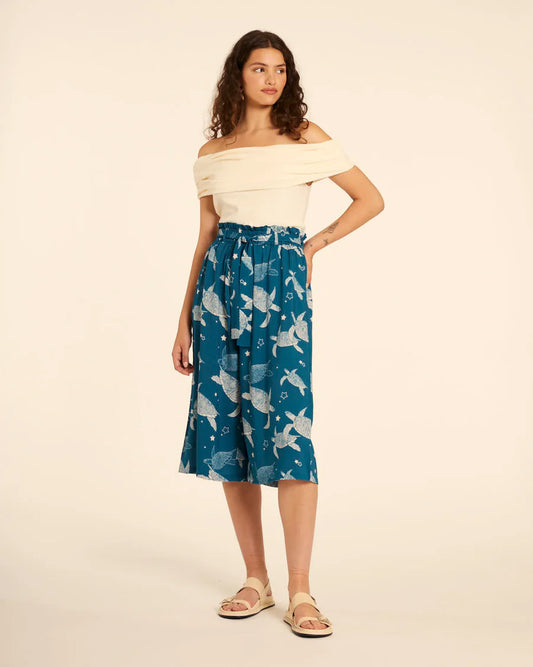 Pantalone culotte tipo paperbag e stampa tartaruga