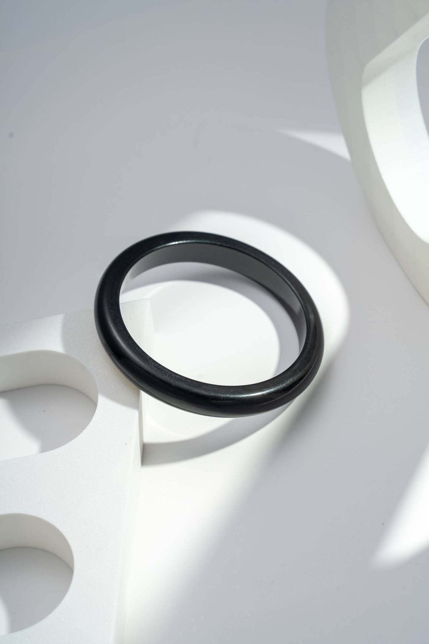 Bracciale Sottile in Resina Effetto Marmo — Bracciale Chic Leggero da Abbinare