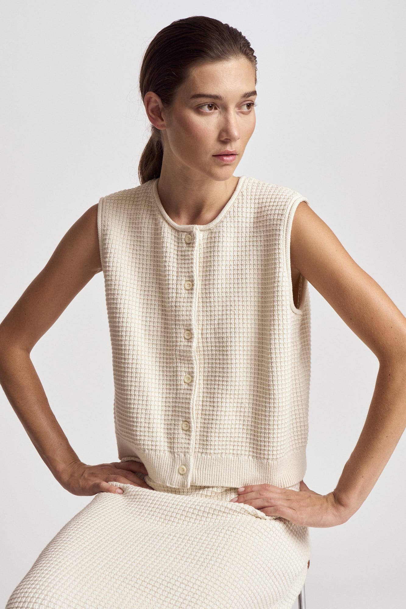 42156 - GILET A MAGLIA CON MOTIVO A QUADRI