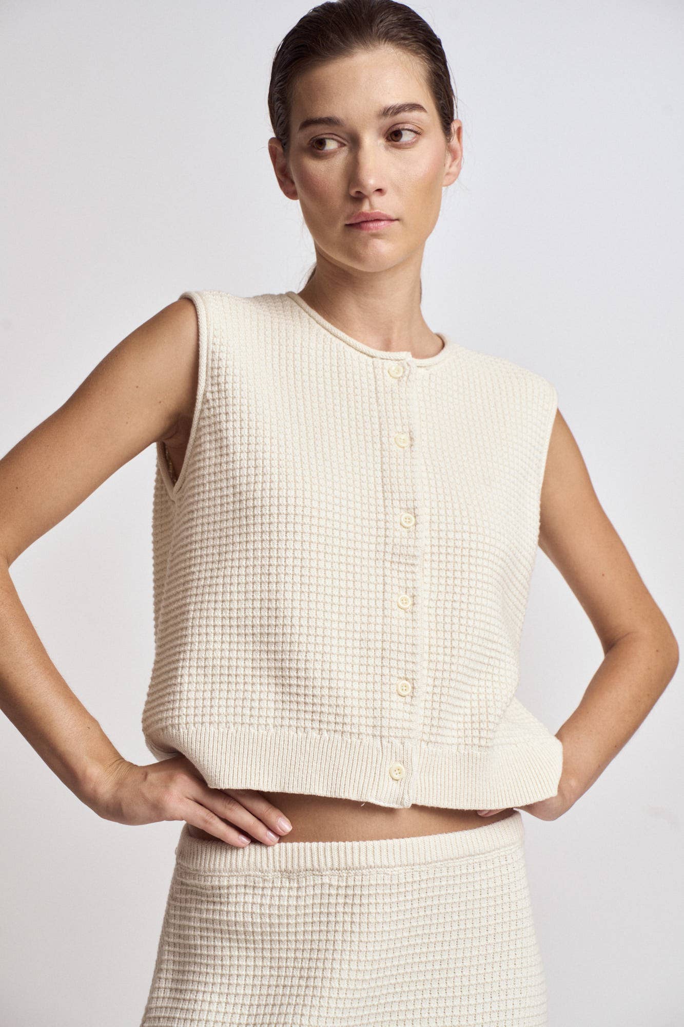 42156 - GILET A MAGLIA CON MOTIVO A QUADRI