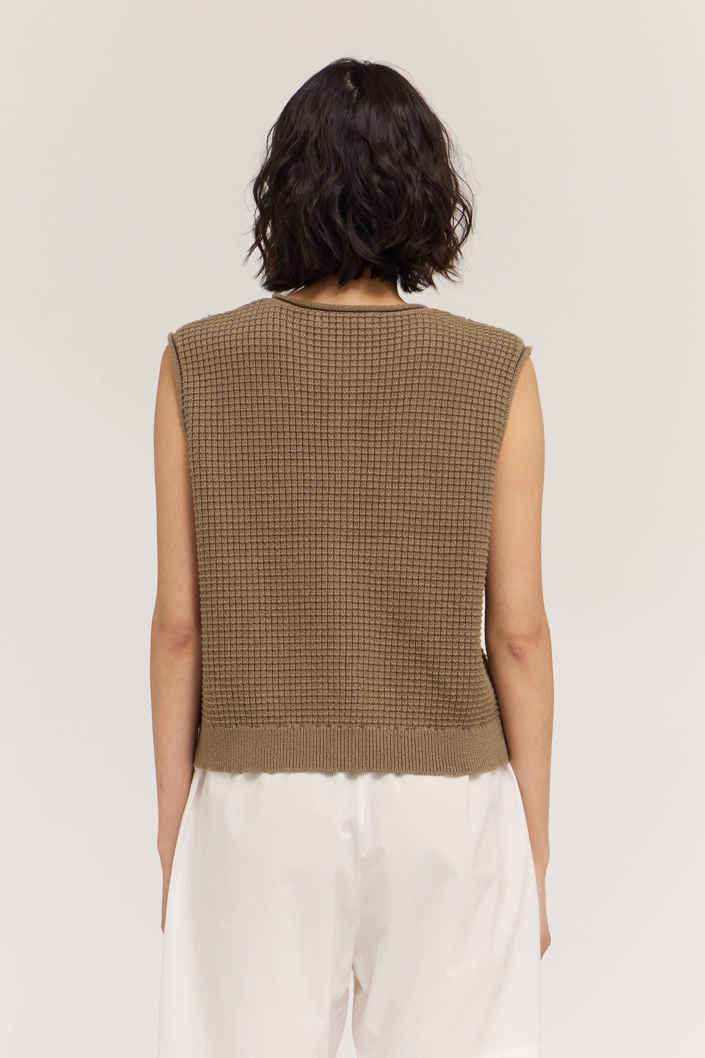 42156 - GILET A MAGLIA CON MOTIVO A QUADRI