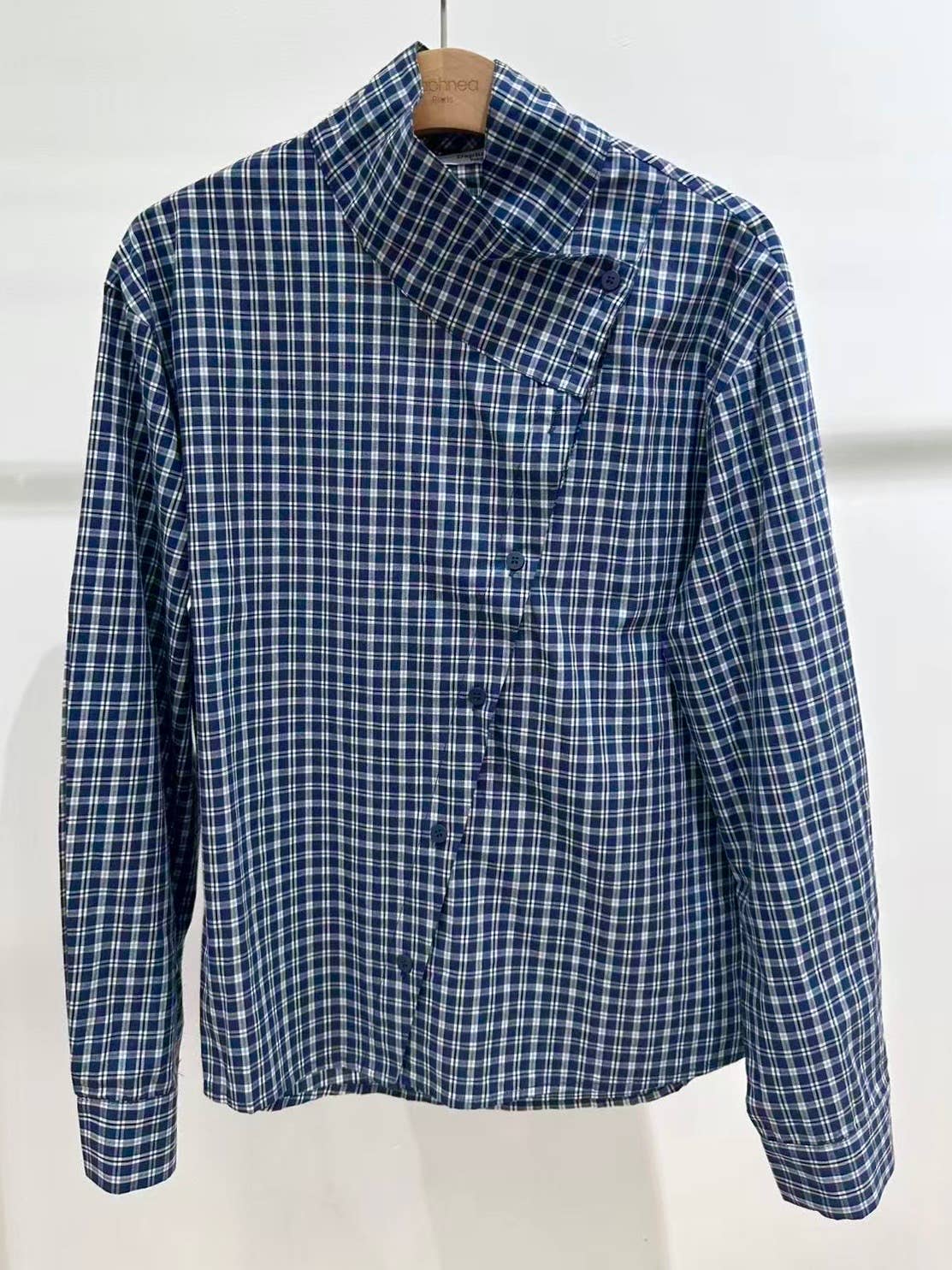 Camicia da donna a quadri con collo incrociato asimmetrico - 32251