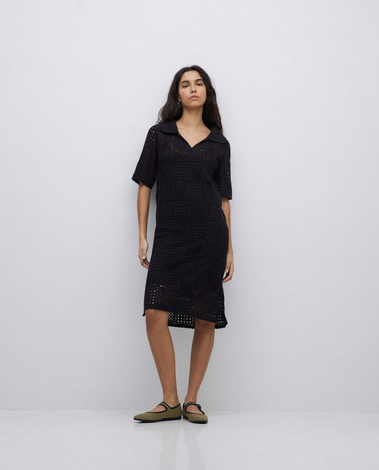 Dress total black in crochet