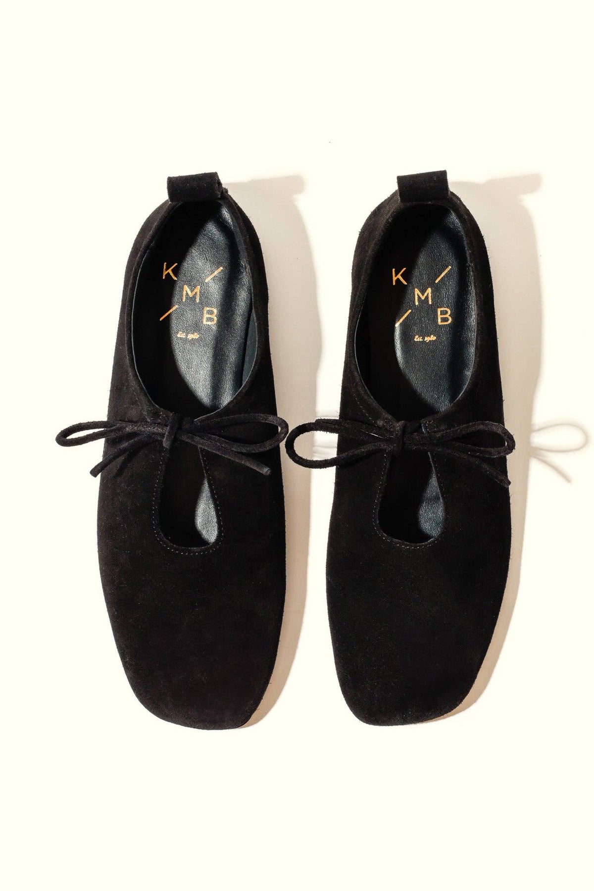 KATY BLACK – Ballerine in pelle morbida con fiocco frontale