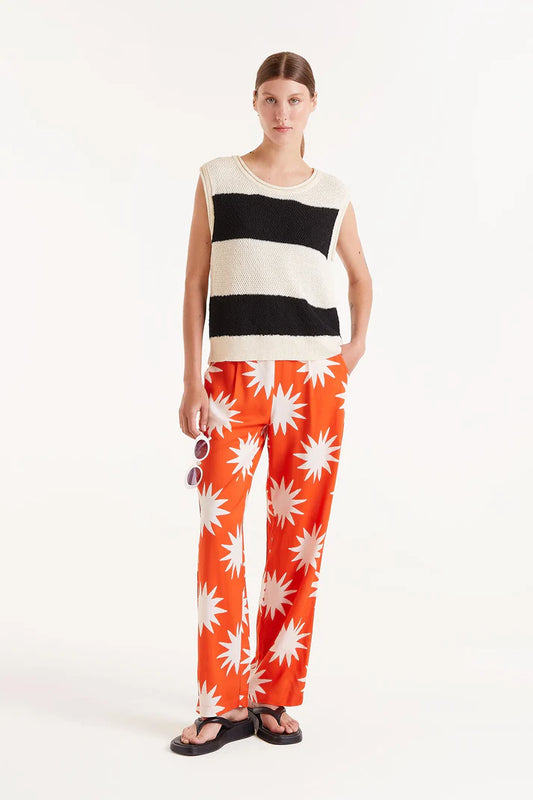Top in maglia a righe nere