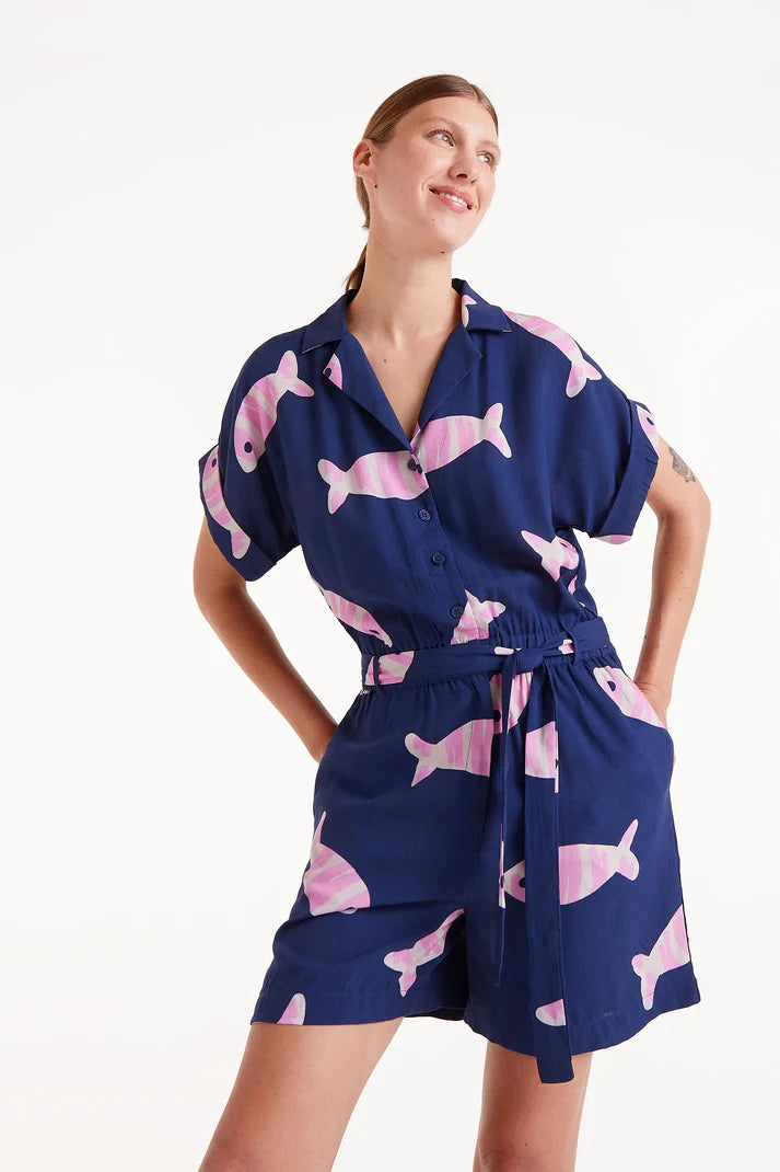 Tuta in rayon LENZING™ ECOVERO™ con stampa Eureka