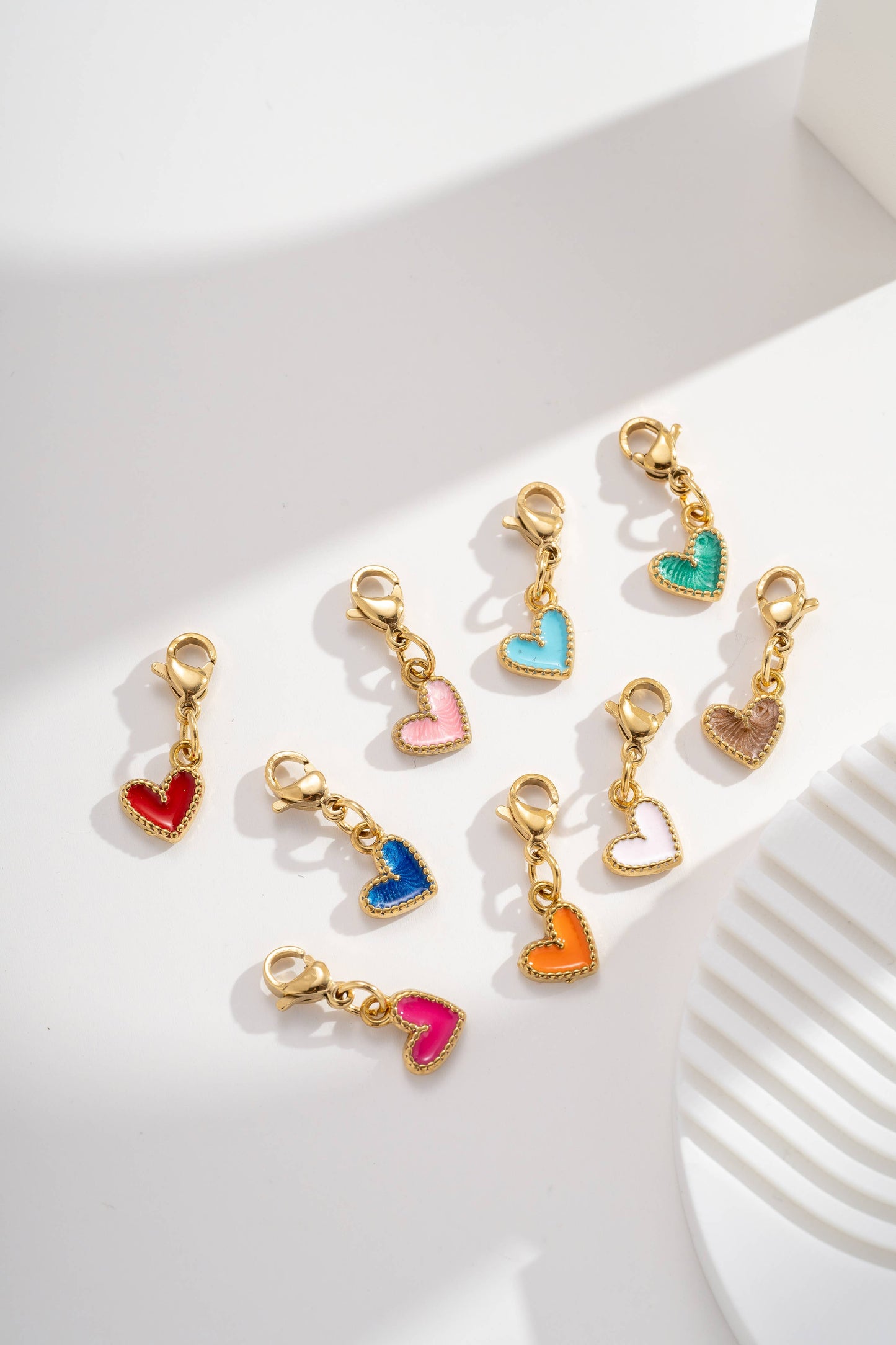 Set di 9 ciondoli a forma di piccolo cuore carino in acciaio inossidabile