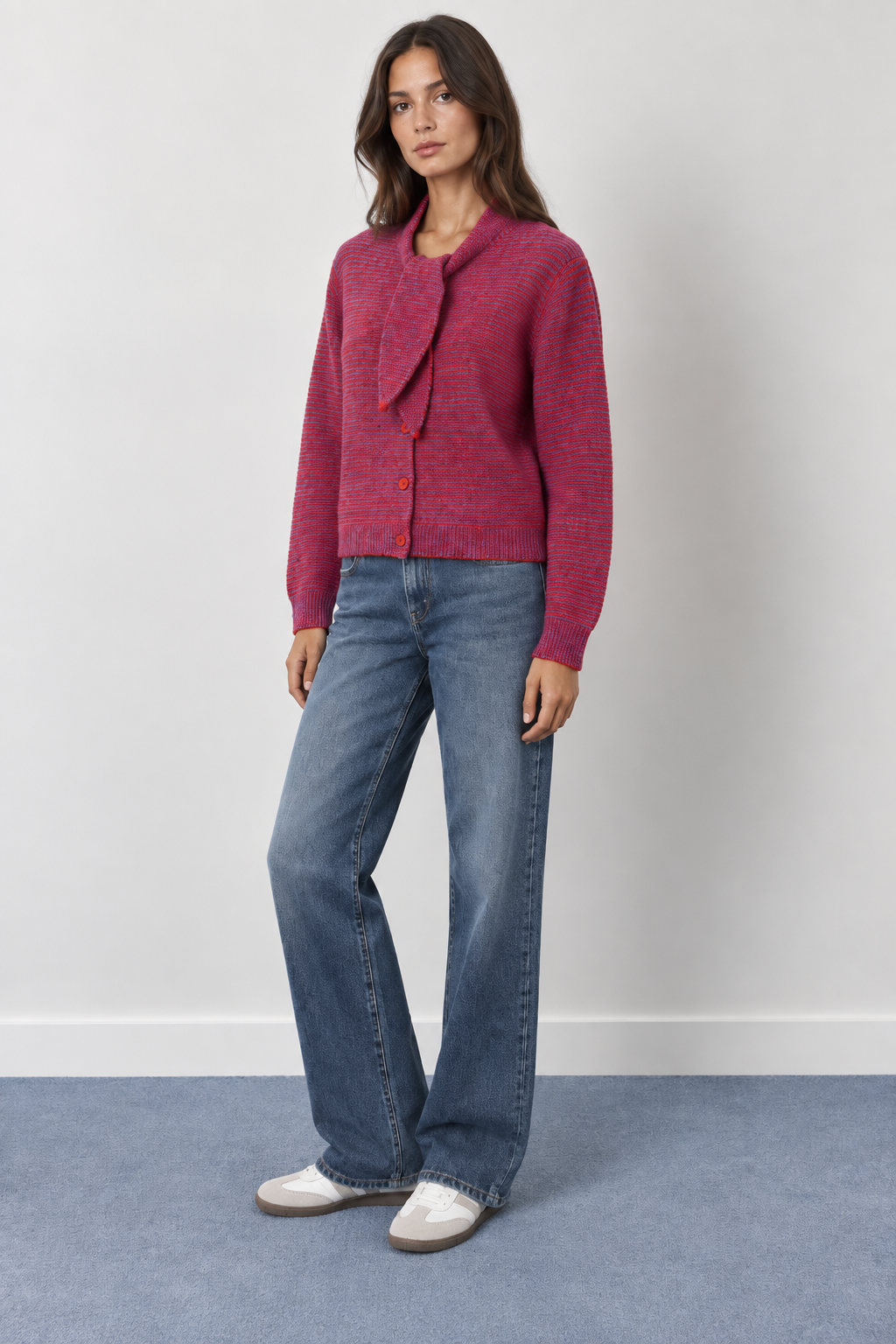 Gilet a righe in maglia con fiocco al collo - A1621
