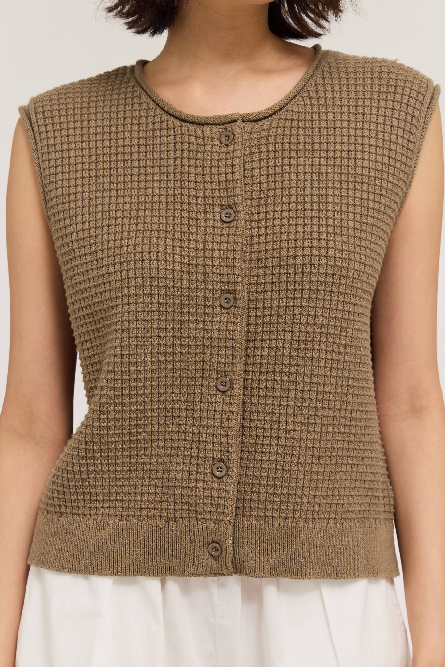 42156 - GILET A MAGLIA CON MOTIVO A QUADRI