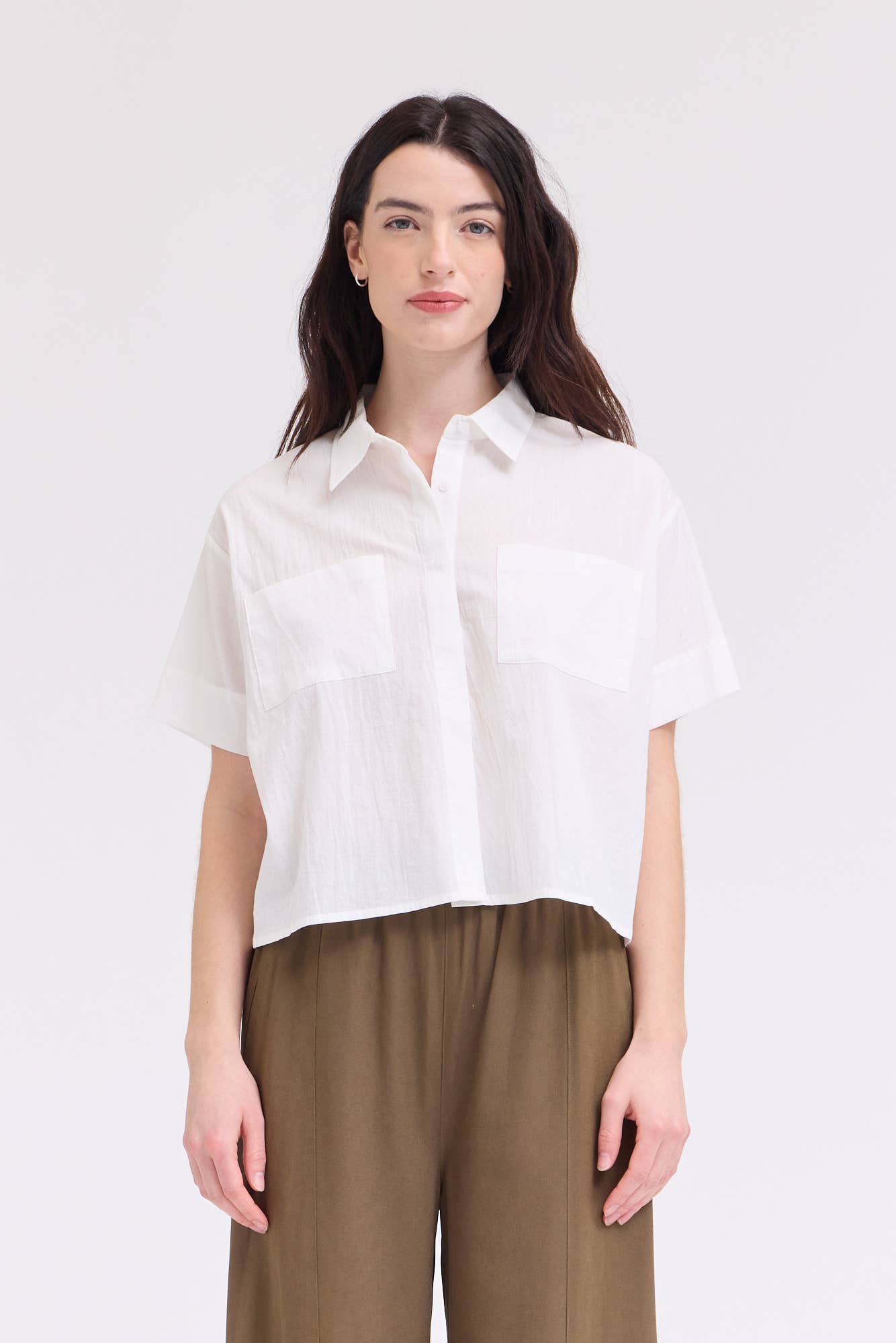 42277 - CAMICIA CORTA A MANICHE CORTE CON BOTTONI