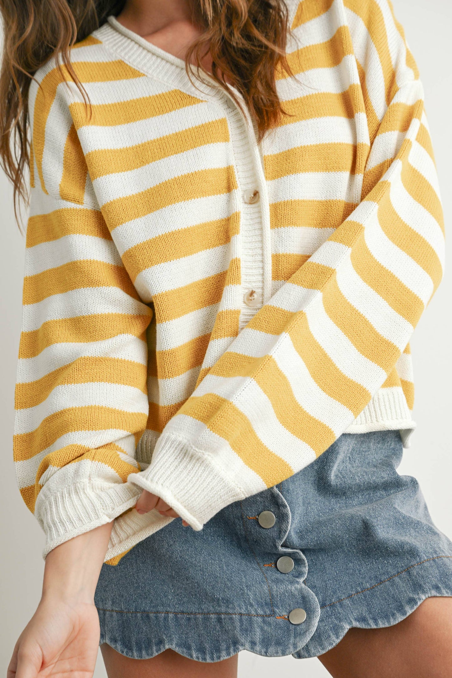 Maglione a righe con bottoni sul davanti - BMC7683