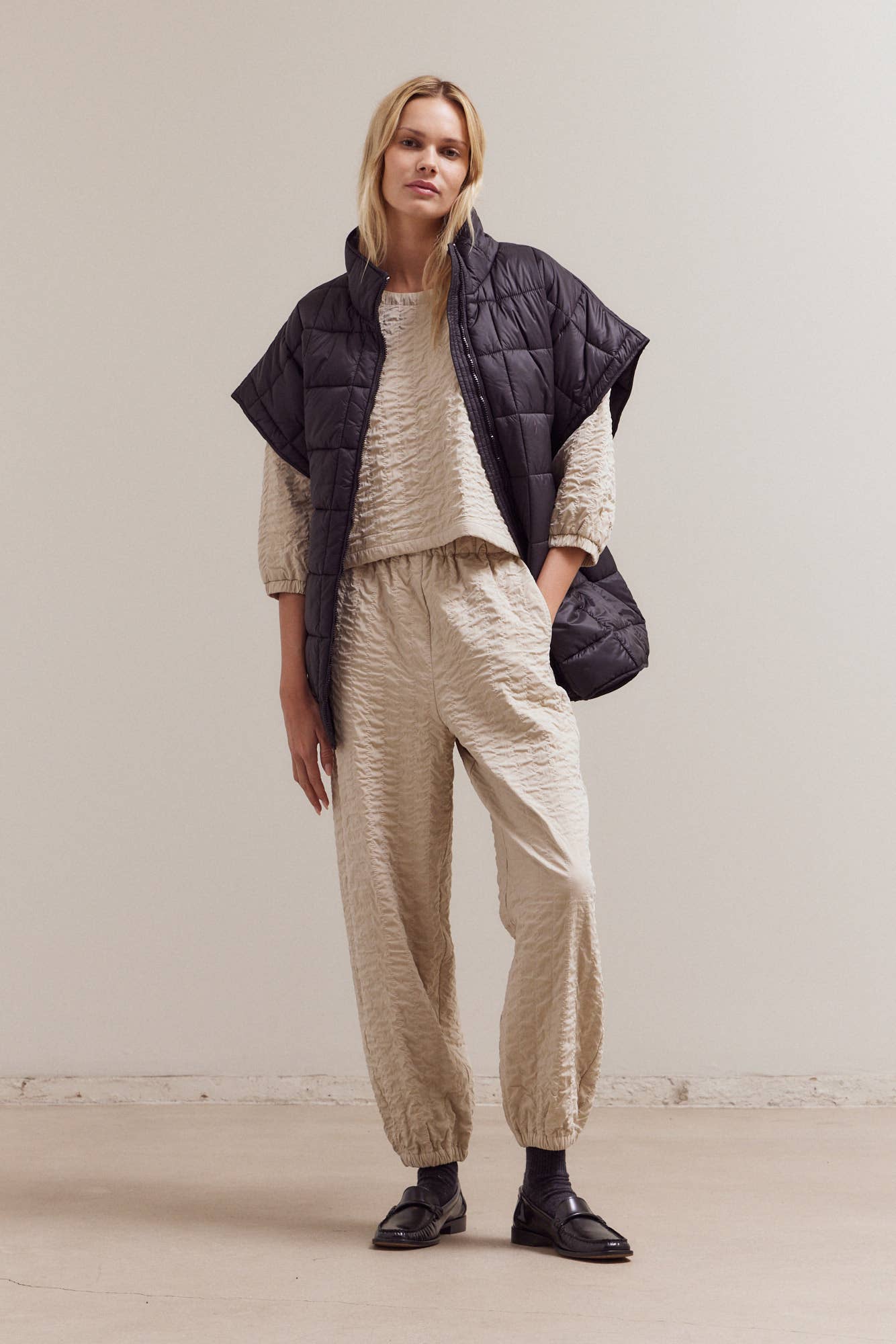 80416 - GILET IMBOTTITO TRAPUNTATO CON ZIP E COLLO ALTO