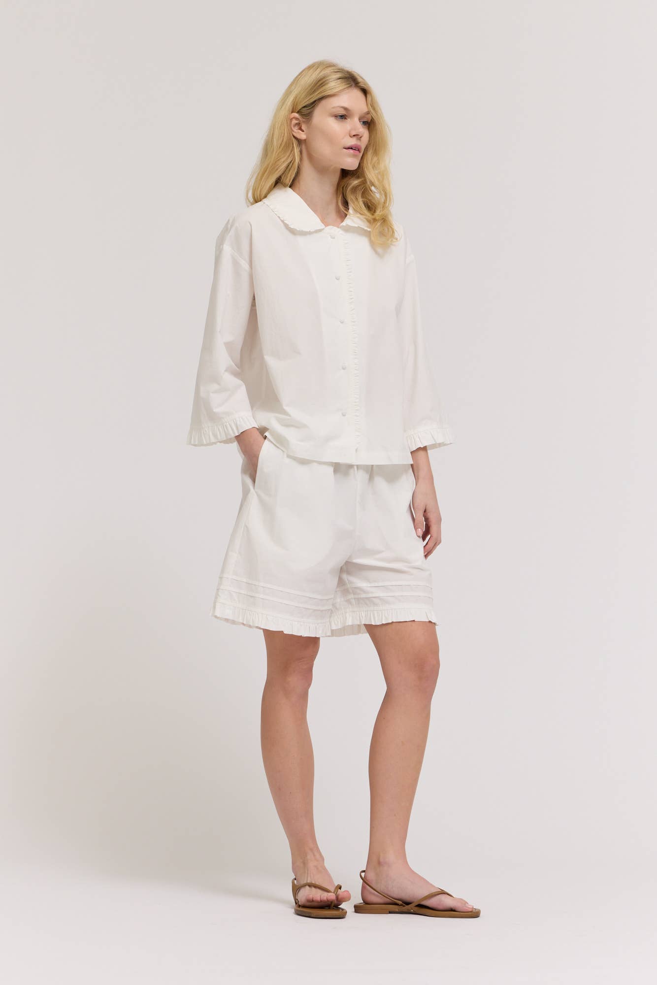 42150SC - CAMICIA CON MANICHE A PIEGHE RUFFE