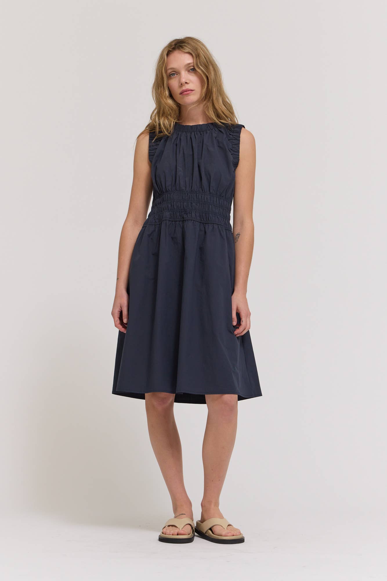 61325 - ABITO SMANICATO IN COTONE ARRICCIATO