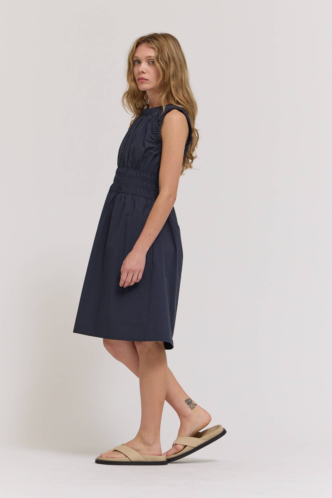61325 - ABITO SMANICATO IN COTONE ARRICCIATO