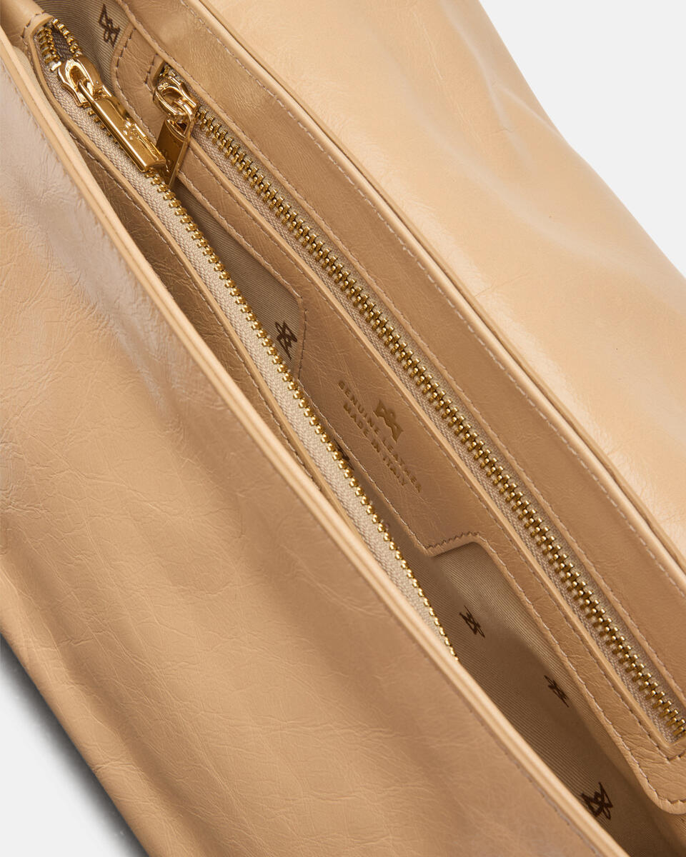 Candt soft flap bag colore nude
