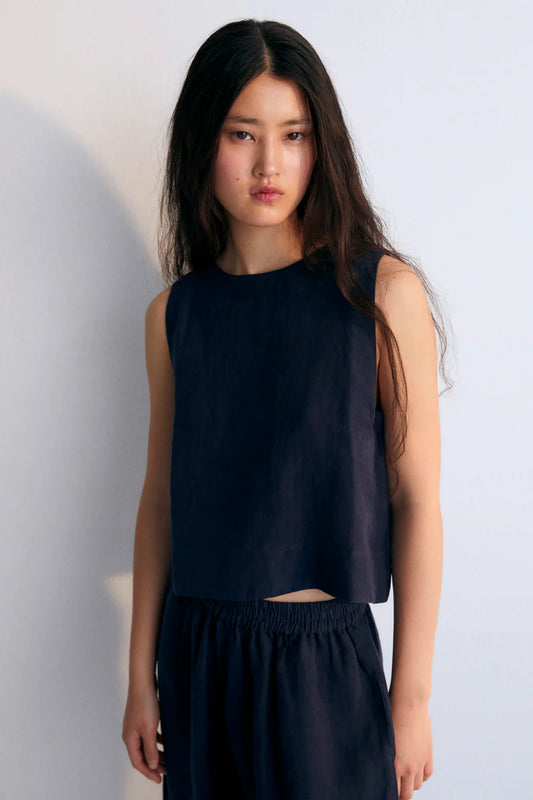 Hera top navy