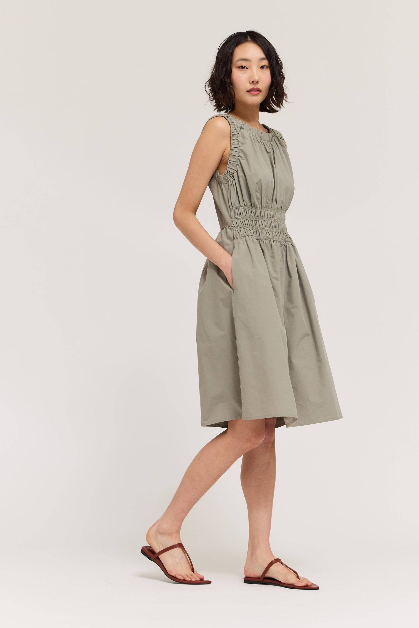 61325 - ABITO SMANICATO IN COTONE ARRICCIATO