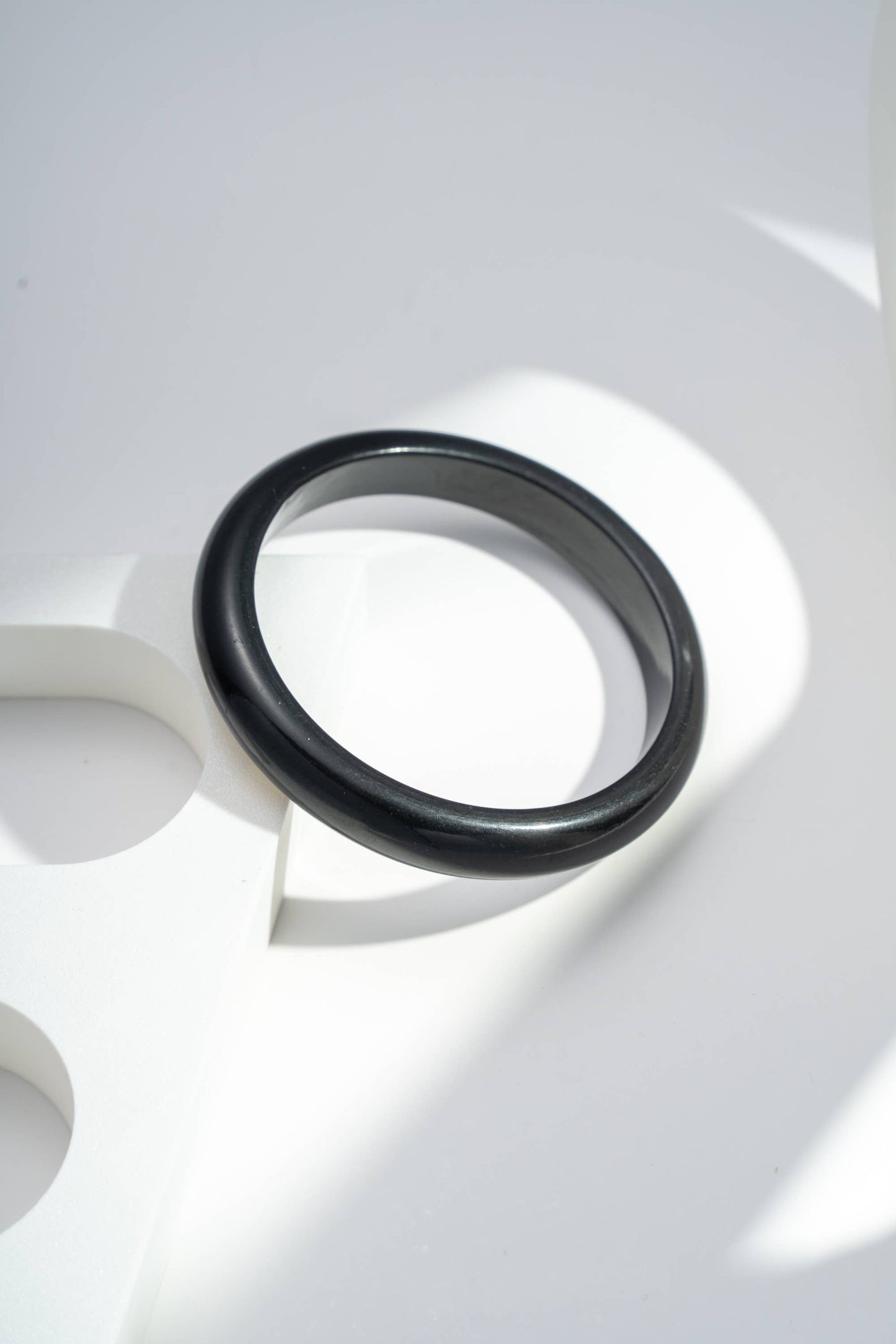 Bracciale Sottile in Resina Effetto Marmo — Bracciale Chic Leggero da Abbinare