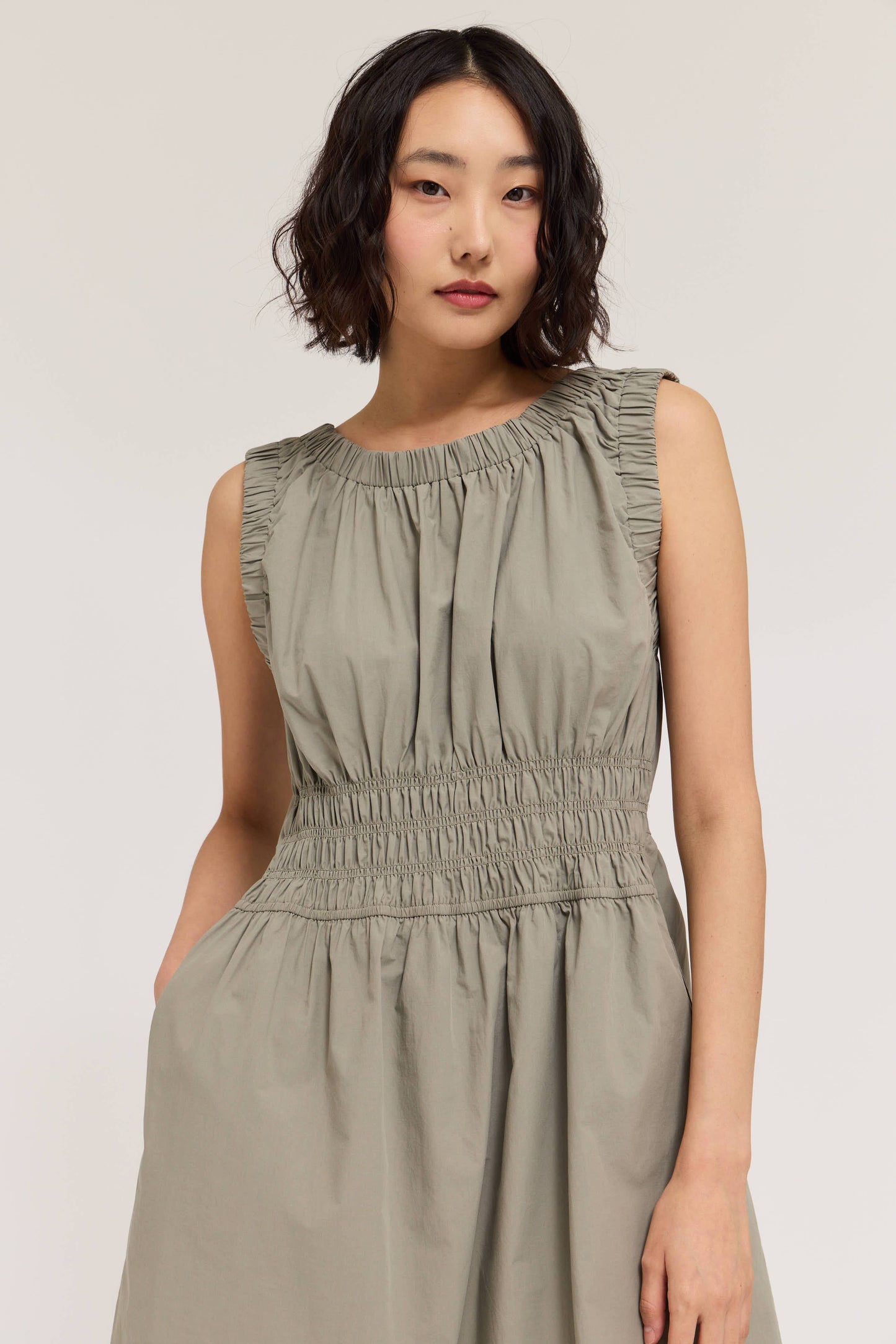 61325 - ABITO SMANICATO IN COTONE ARRICCIATO