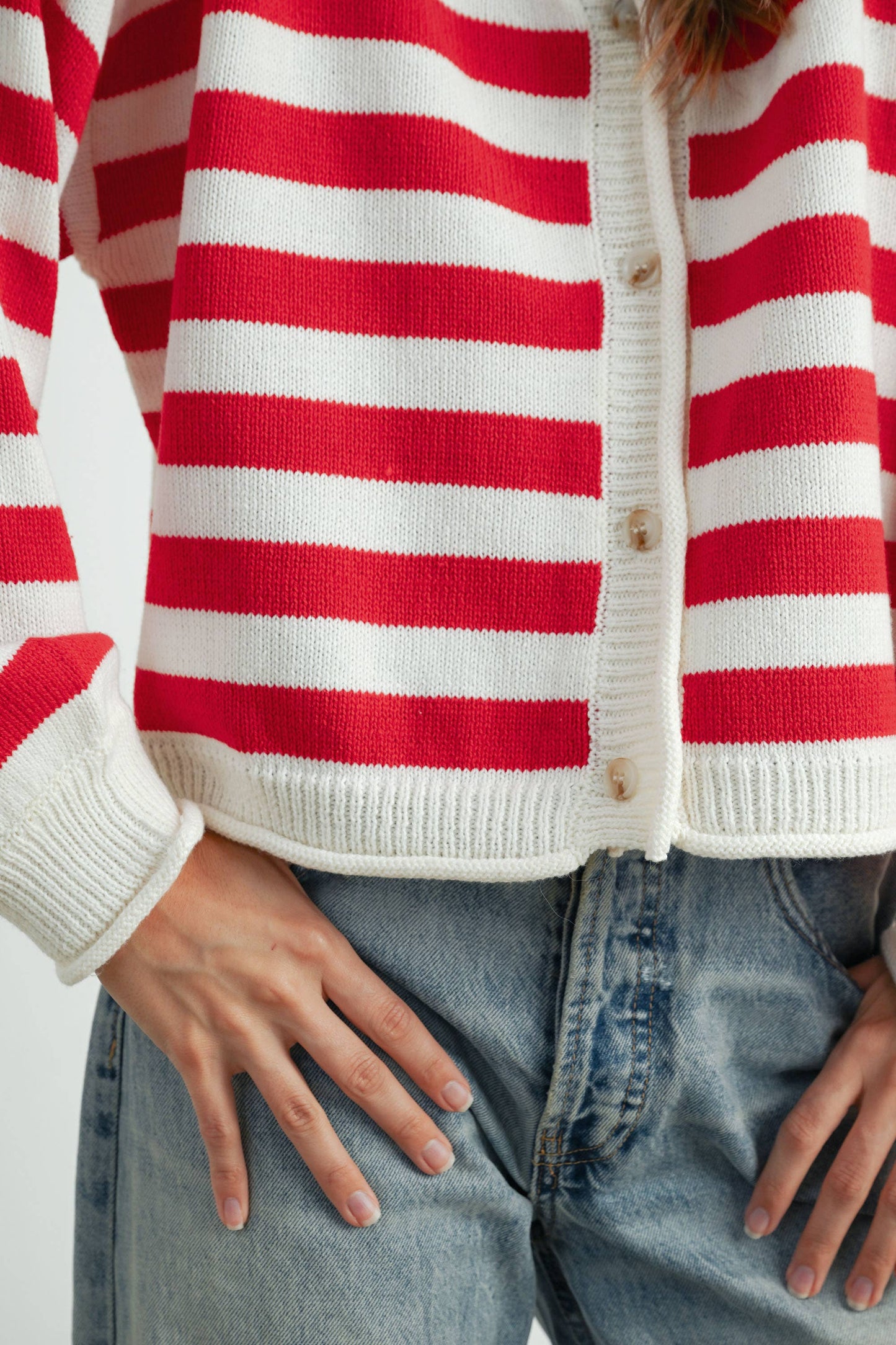 Maglione a righe con bottoni sul davanti - BMC7683