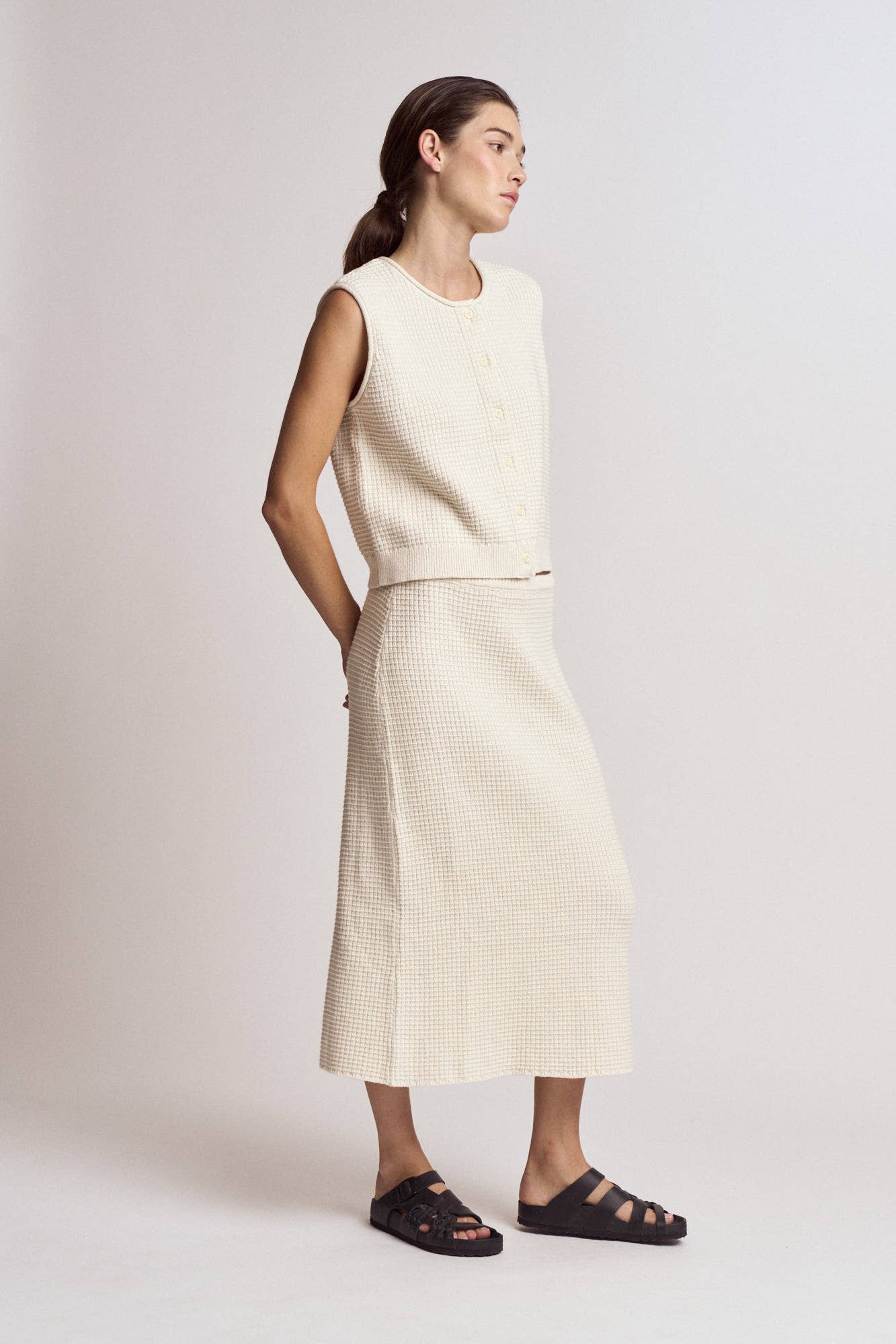 42156 - GILET A MAGLIA CON MOTIVO A QUADRI