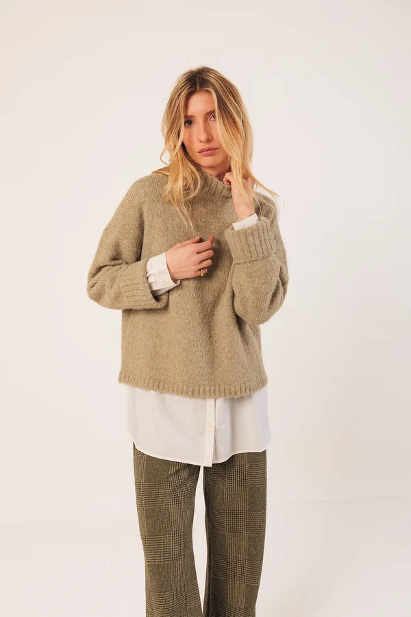 Maglione a collo alto