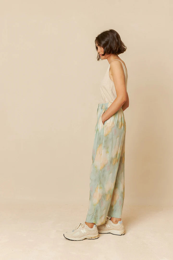 Jared pants con pences