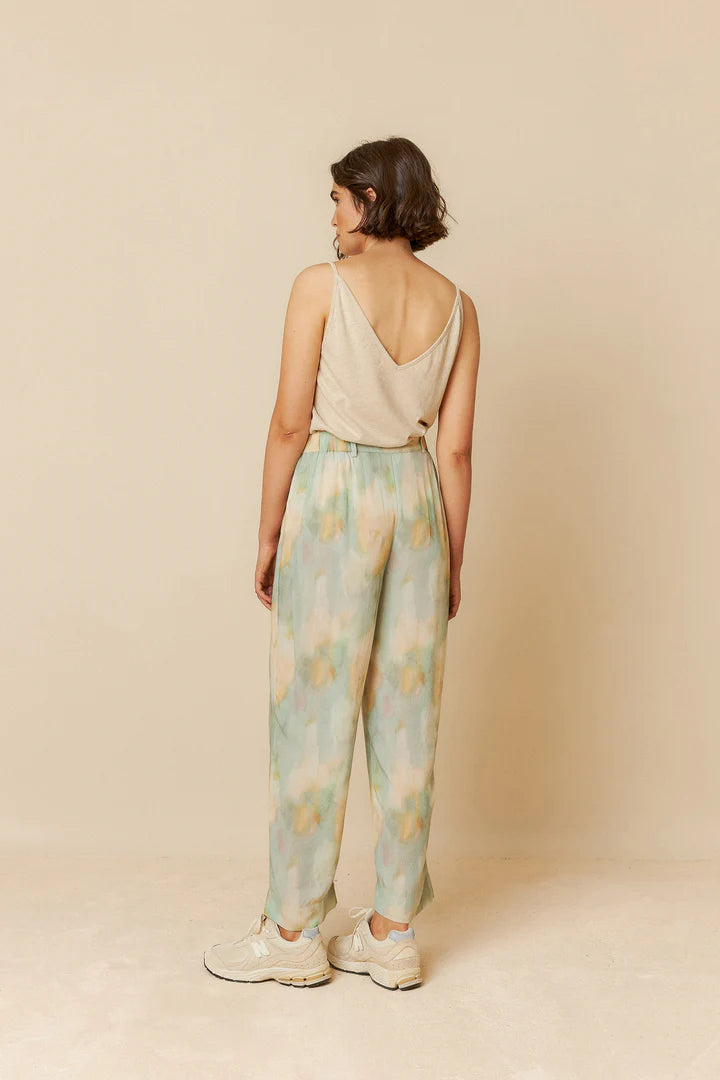 Jared pants con pences