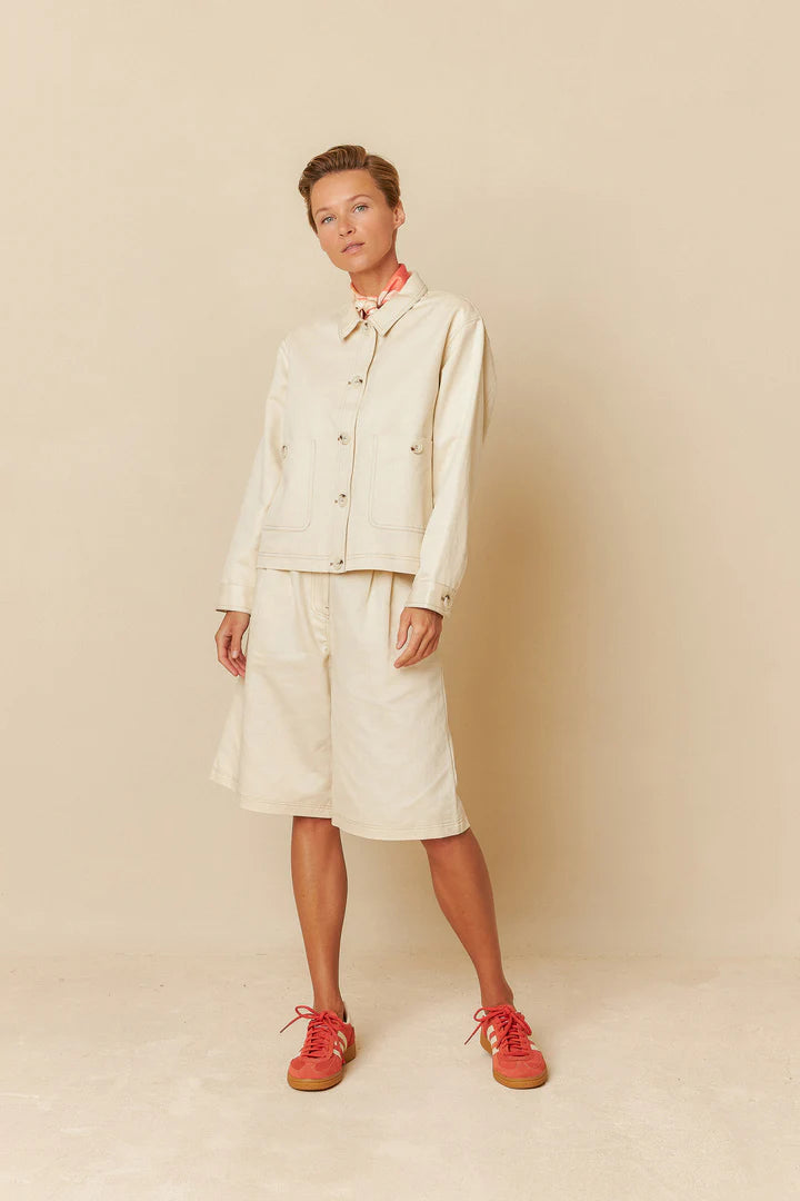 Bermuda in gabardine misto lino