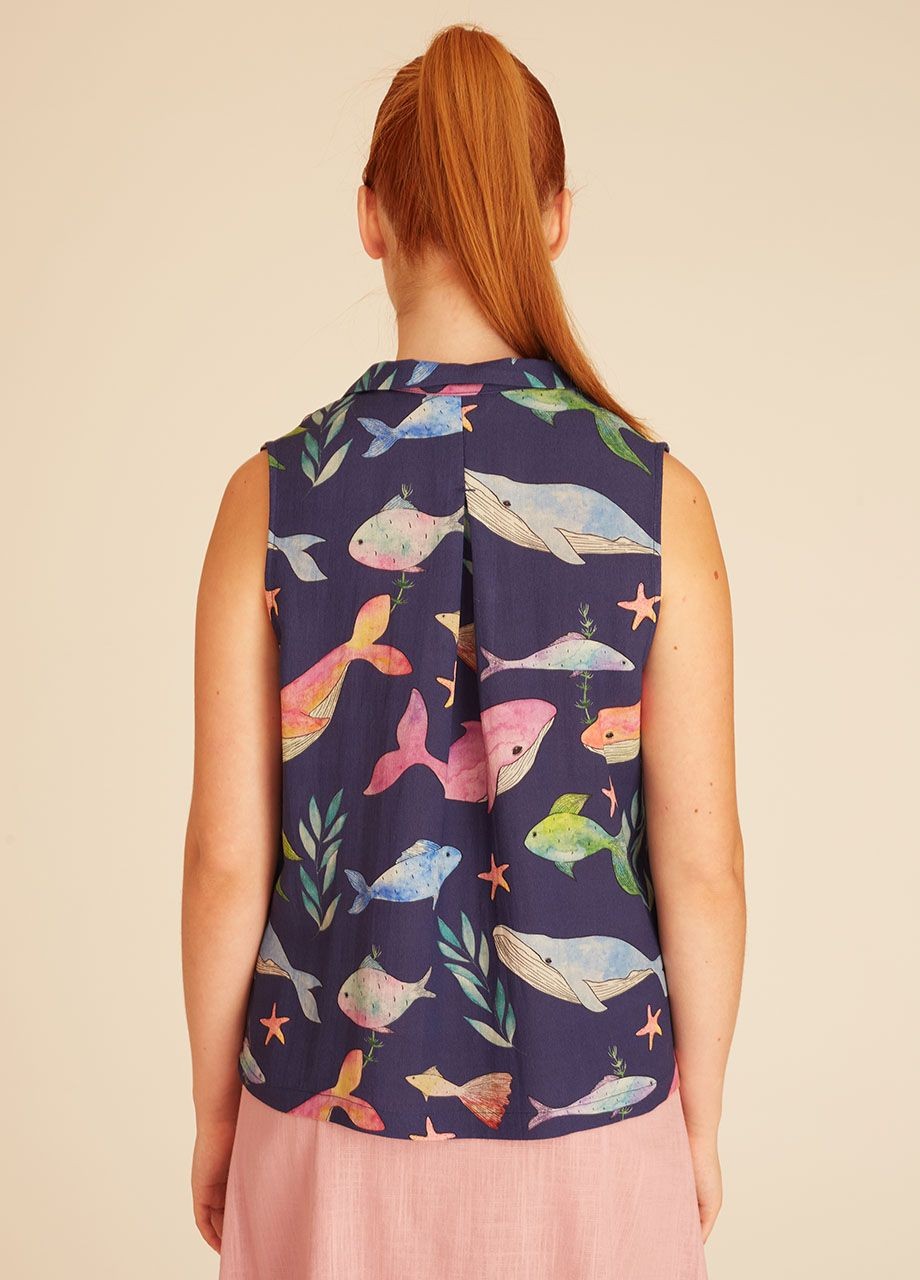 Whales blouse navy