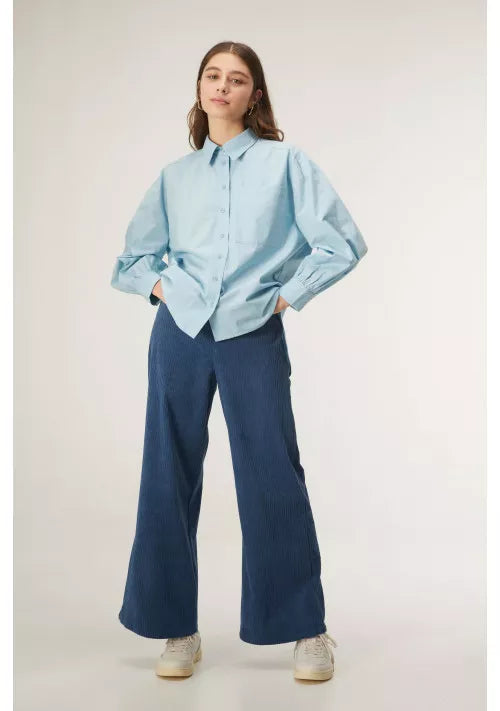 Camicia oversize dalla lunghezza asimmetrica in popeline blu